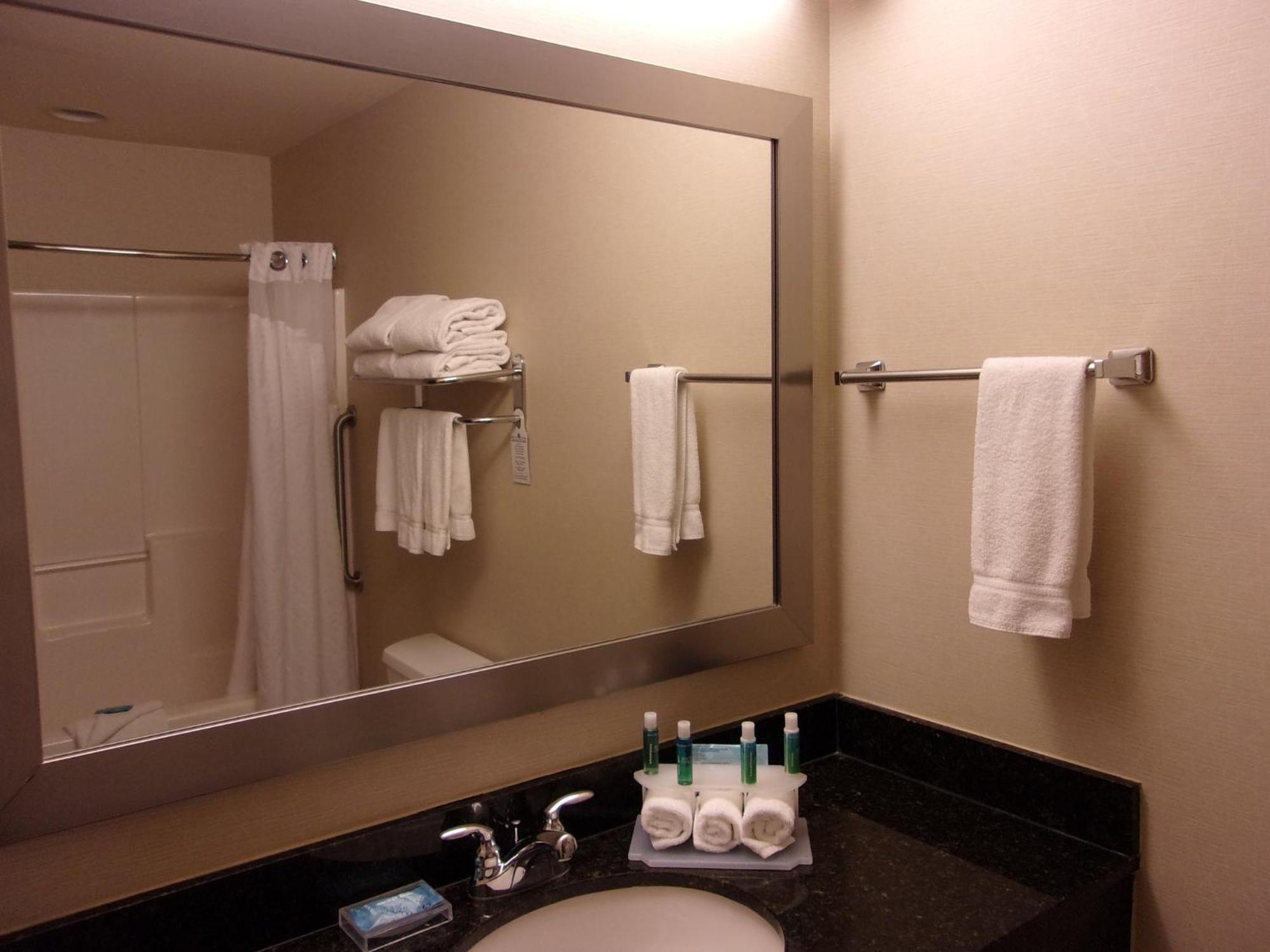 Holiday Inn Express Hotel & Suites Chicago West Roselle By Ihg Exterior photo